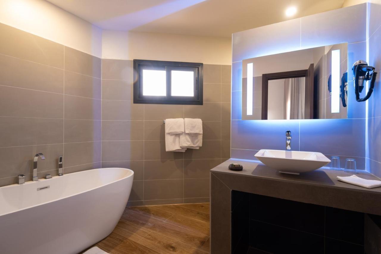 Hotel L'Adresse דקר מראה חיצוני תמונה